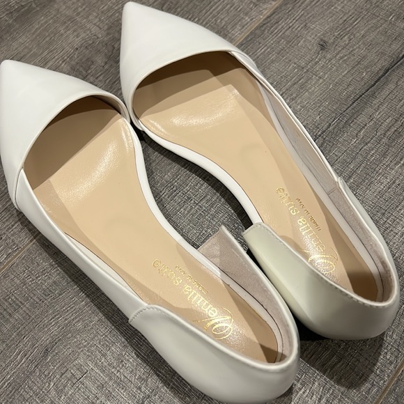 Vanilla Suite white leather pointed toe flat size 35 - Picture 3 of 5